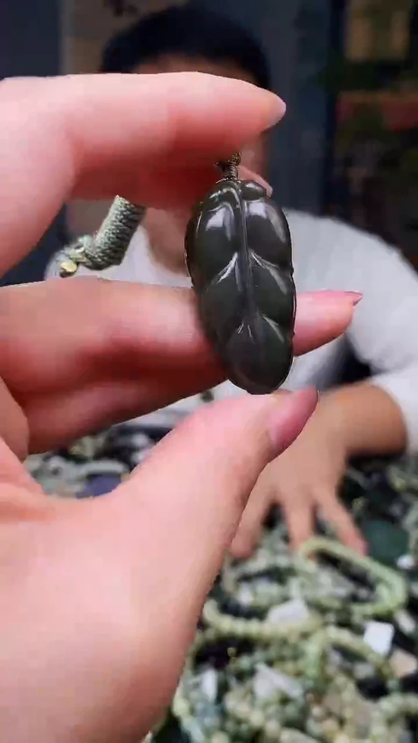 颈饰未镶嵌和田玉多样性发货，拍一发一