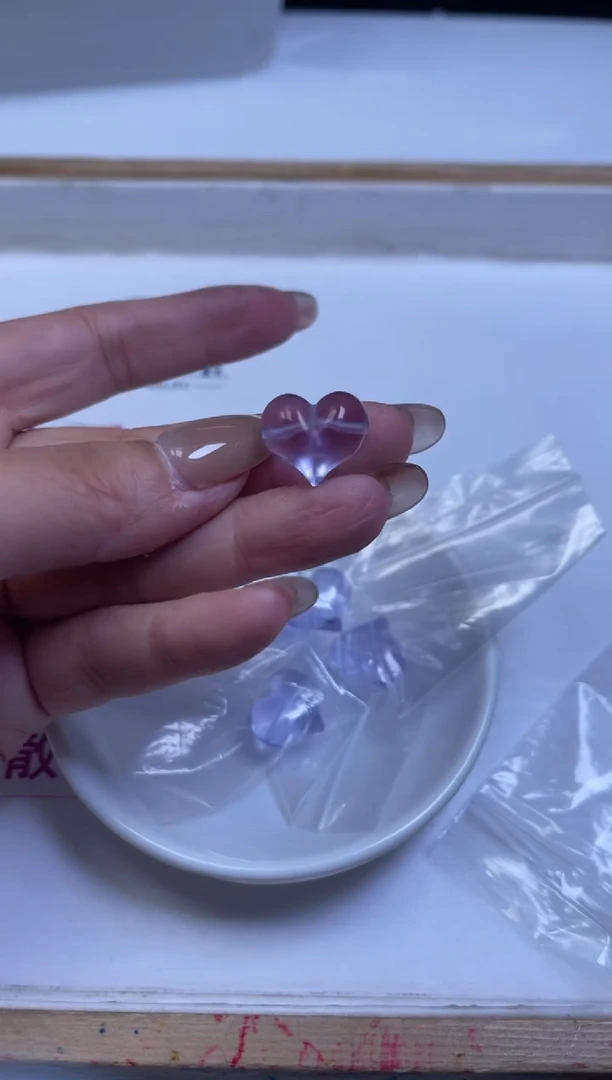 未镶嵌珠宝半成品水晶A1892 紫水晶 爱心（横孔）16*14mm 1个9.9元