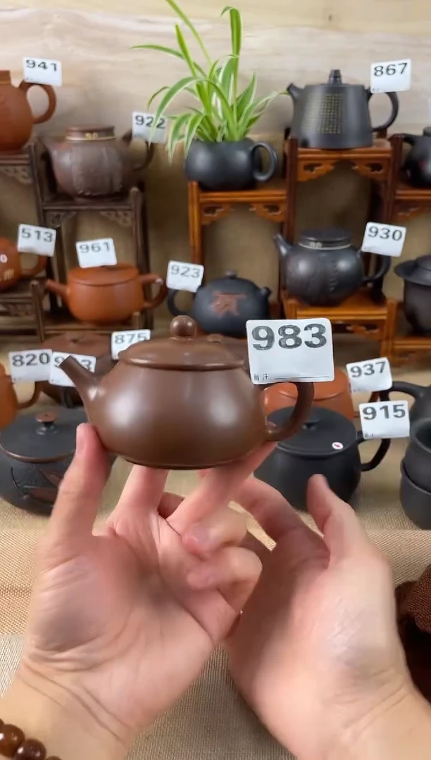 过***汀 建水紫陶单壶瑕疵放漏/A 983