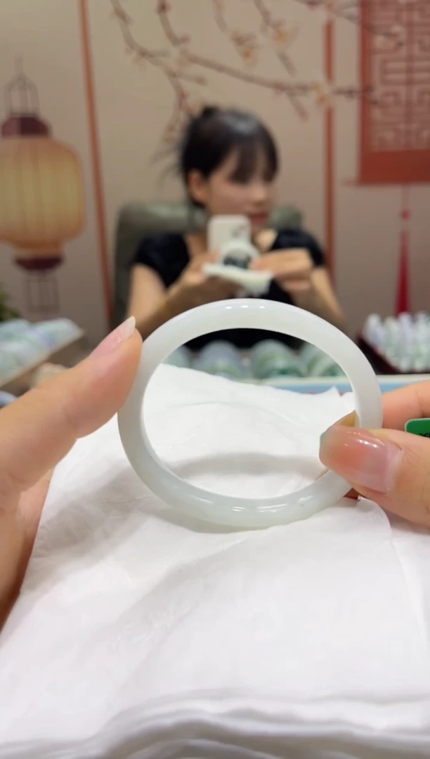 翡翠手镯未镶嵌琳*00006065