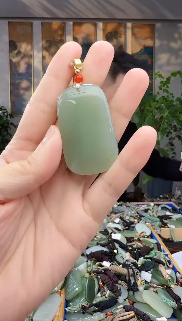 未镶嵌和田玉挂件拍一发一