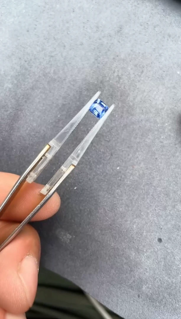 裸石蓝宝石1.05ct