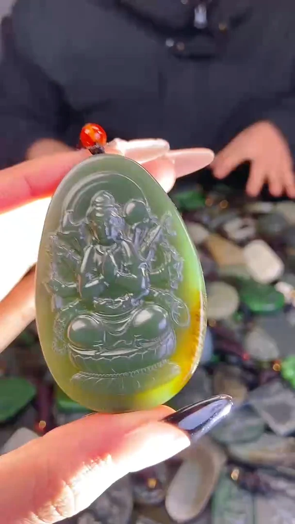 颈饰未镶嵌和田玉1