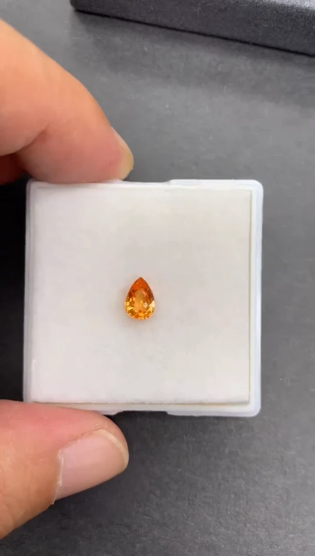 【闪购商品】石榴石（芬达石）裸石未镶嵌90分