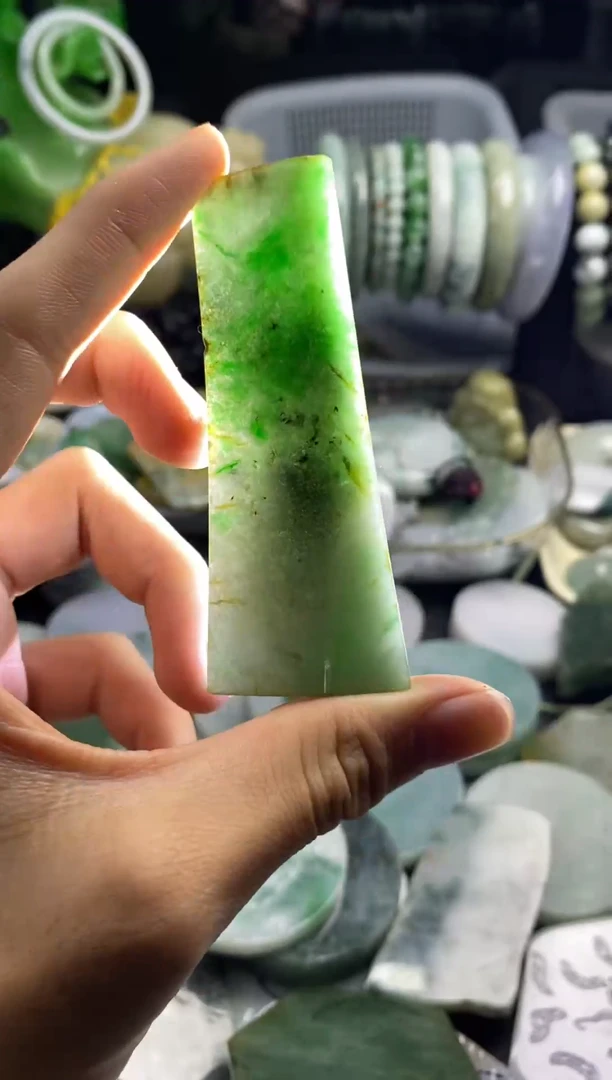 散珠翡翠A货翡翠18