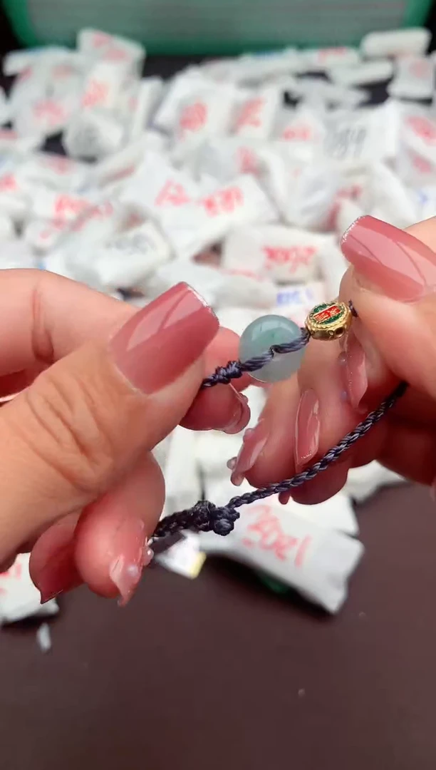 【闪购商品】翡翠手绳未镶嵌一