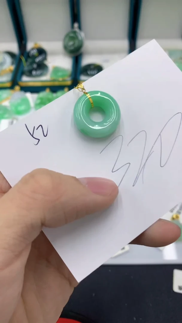 【闪购商品】翡翠颈饰18K金镶嵌1111111111