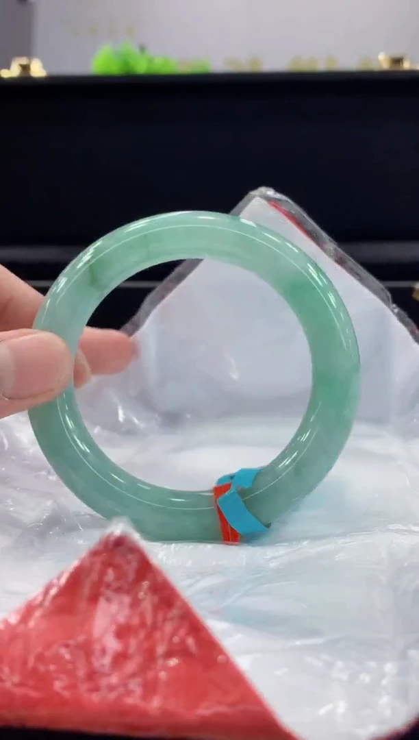 未镶嵌手镯翡翠翡翠手镯