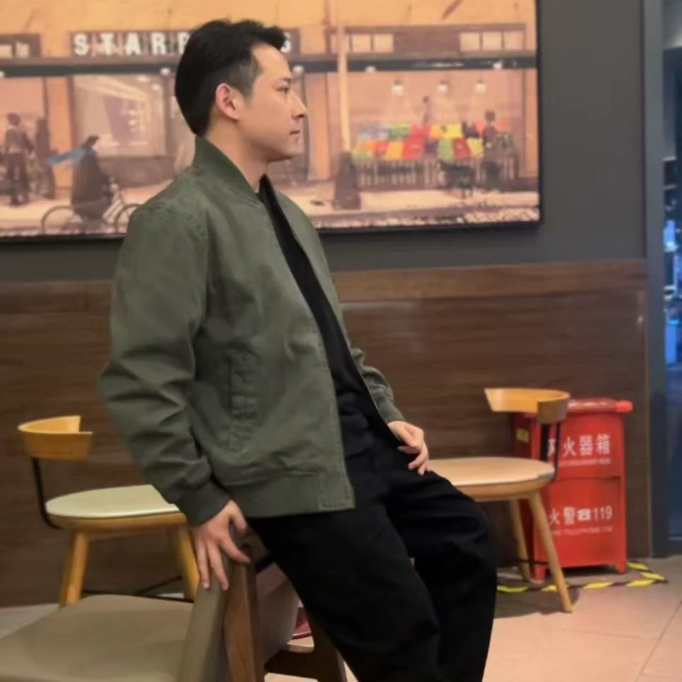 棒球领夹克男士秋季宽松休闲外套百搭纯色新款简约