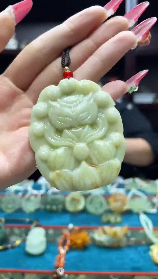 未镶嵌岫玉吊坠·