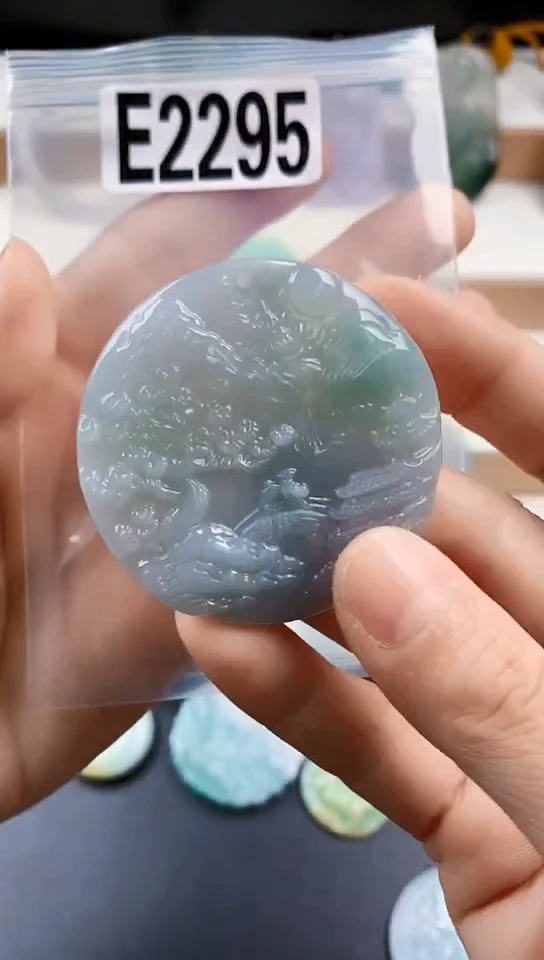 颈饰未镶嵌翡翠天然翡翠吊坠挂件