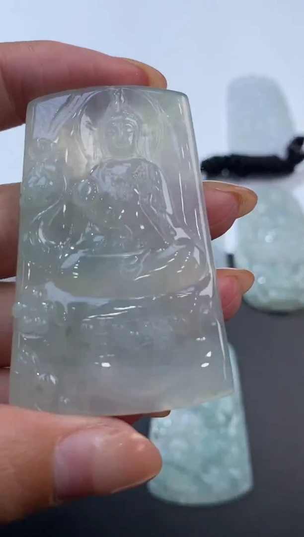 未镶嵌挂件翡翠377560   多人