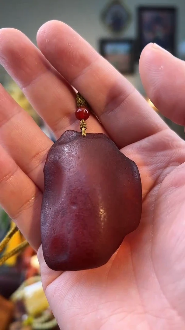 琥珀颈饰未镶嵌吊坠