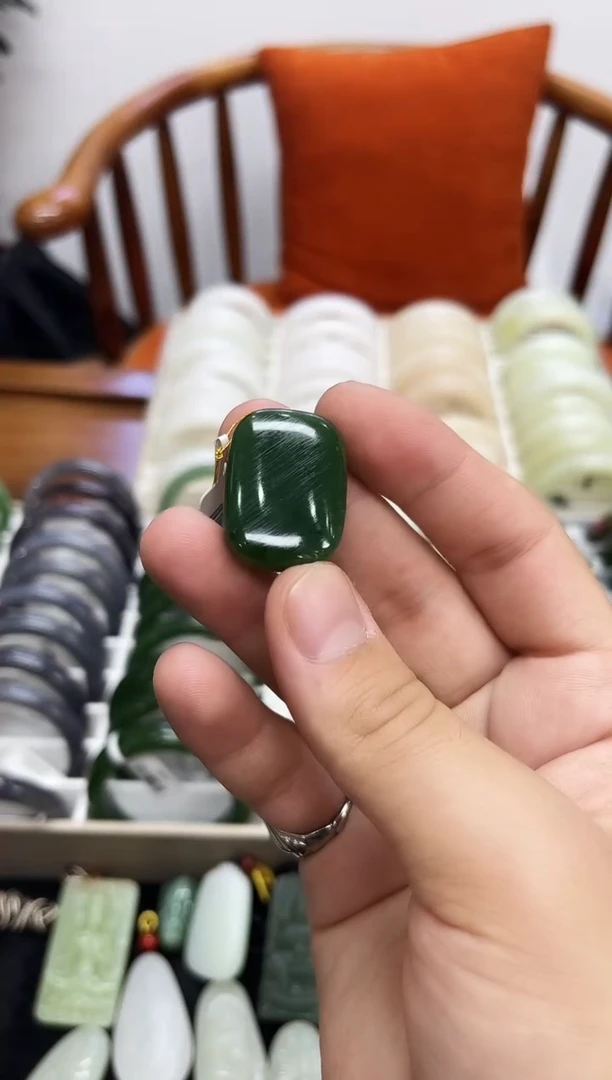 颈饰未镶嵌和田玉NY1103016