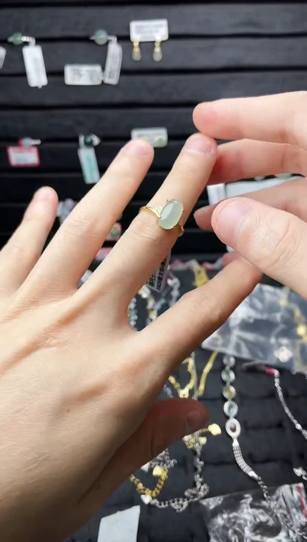 颈饰未镶嵌翡翠我