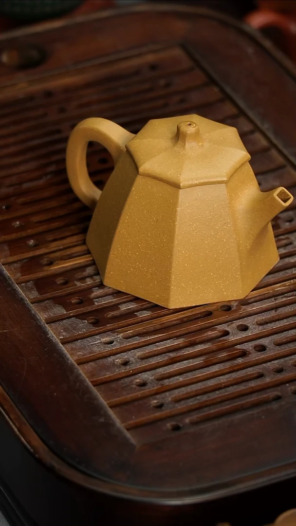 茶壶紫砂宜兴紫砂黄金段小八方160毫升