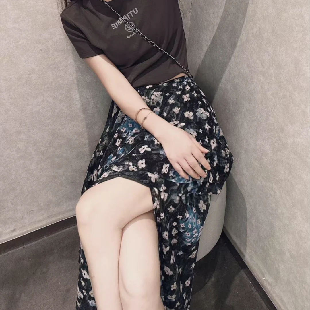 U/TI新款夏悠闲度假满版碎花木耳边拼接半身长裙