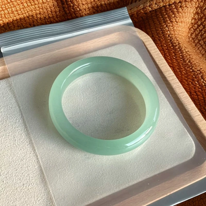 【湖水绿】天然玉镯手镯002（多样性发货发其一）