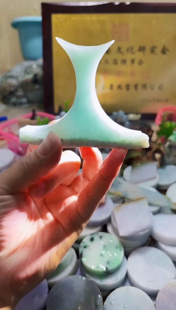 翡翠挂件未镶嵌A货常星1175