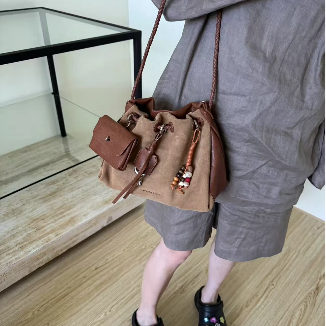 2025新款韩系抽绳软皮包手提云朵包大容量通勤高级轻奢单肩斜挎包