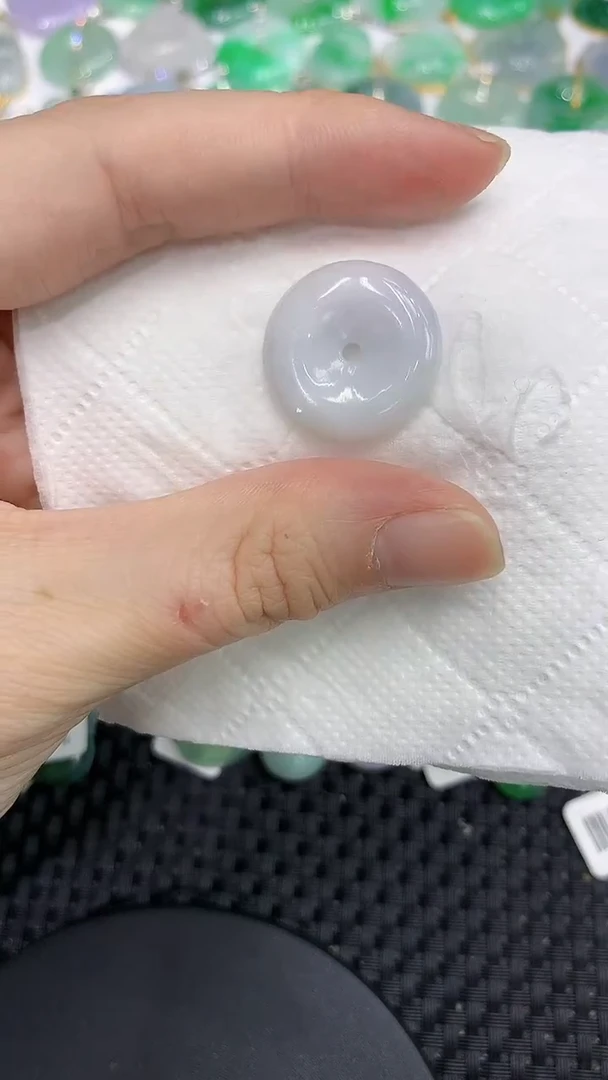 颈饰未镶嵌翡翠1