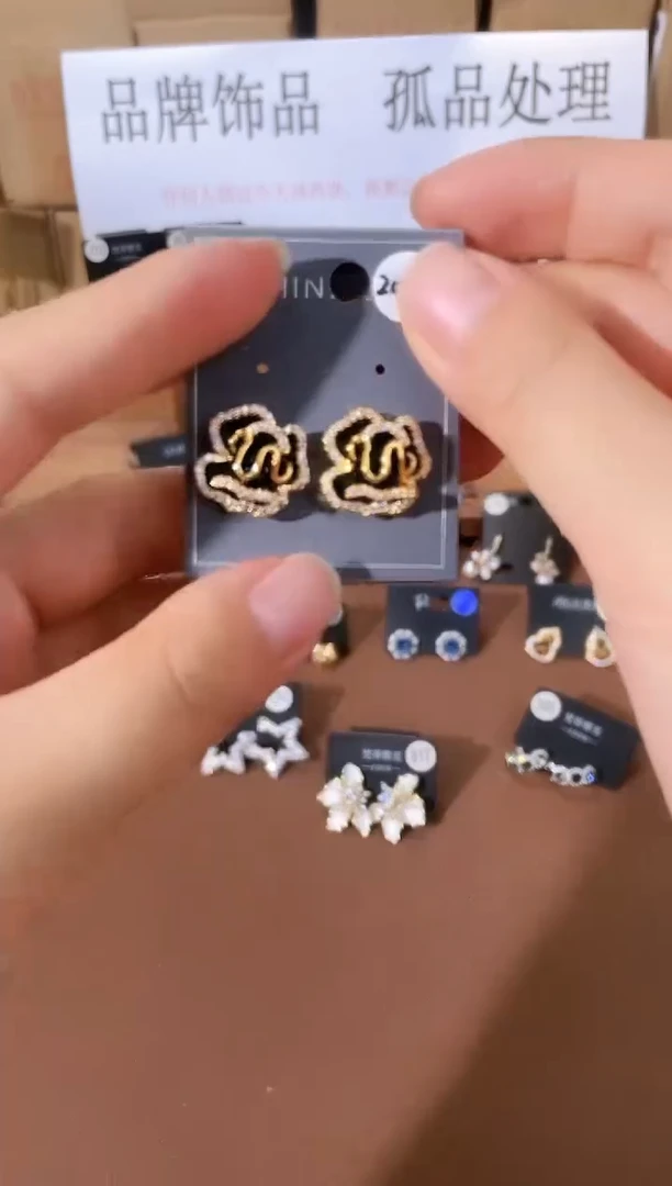 合金925银锆石萱2005