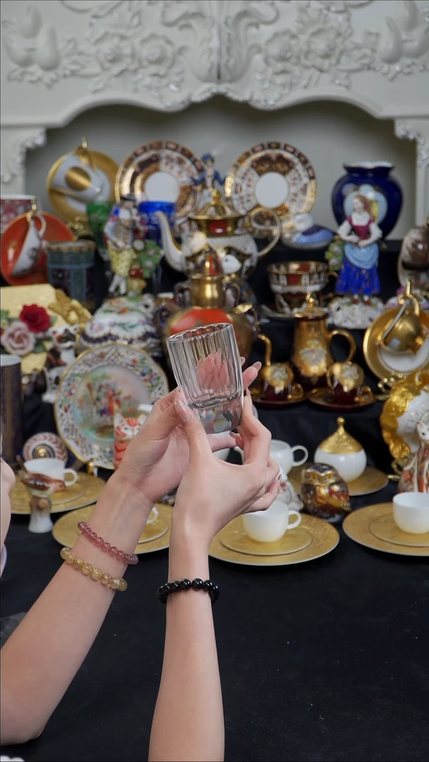 骨瓷婷婷中古器物如图所示212
