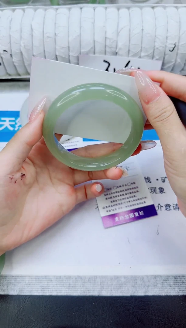 未镶嵌手镯石英质玉201/58