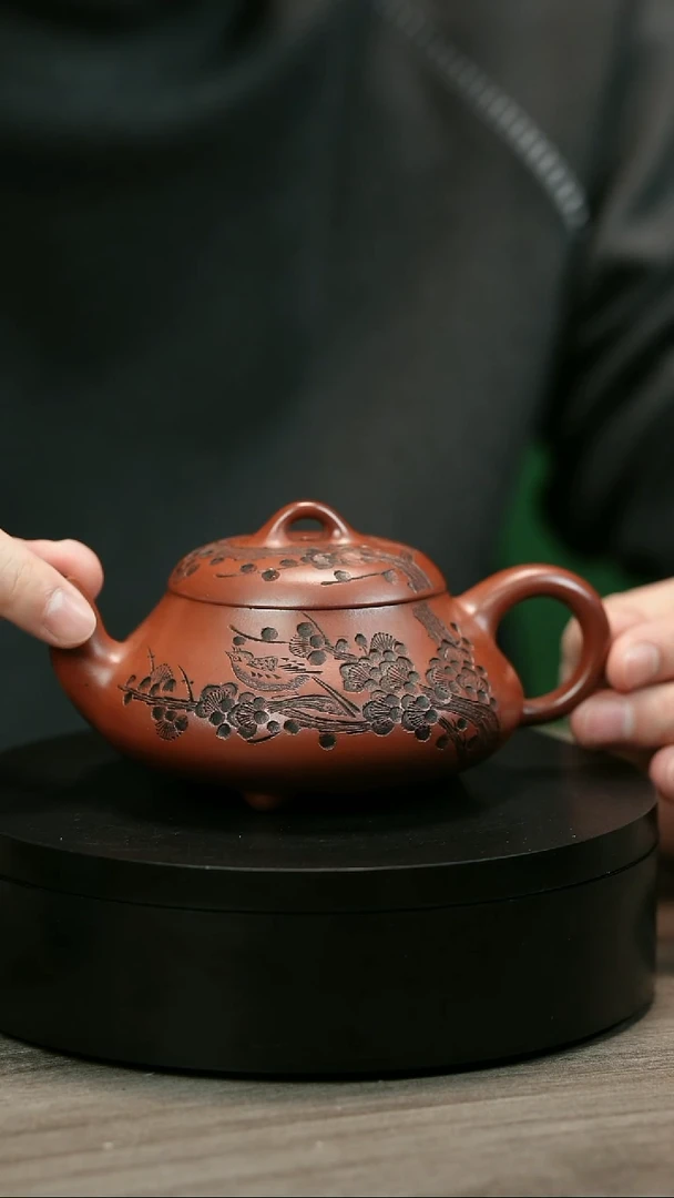 茶壶紫砂红*H2208李小琴山景汉堂石瓢