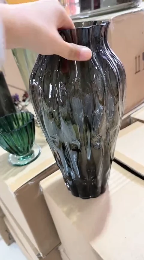 【闪购商品】玻璃黑色落地