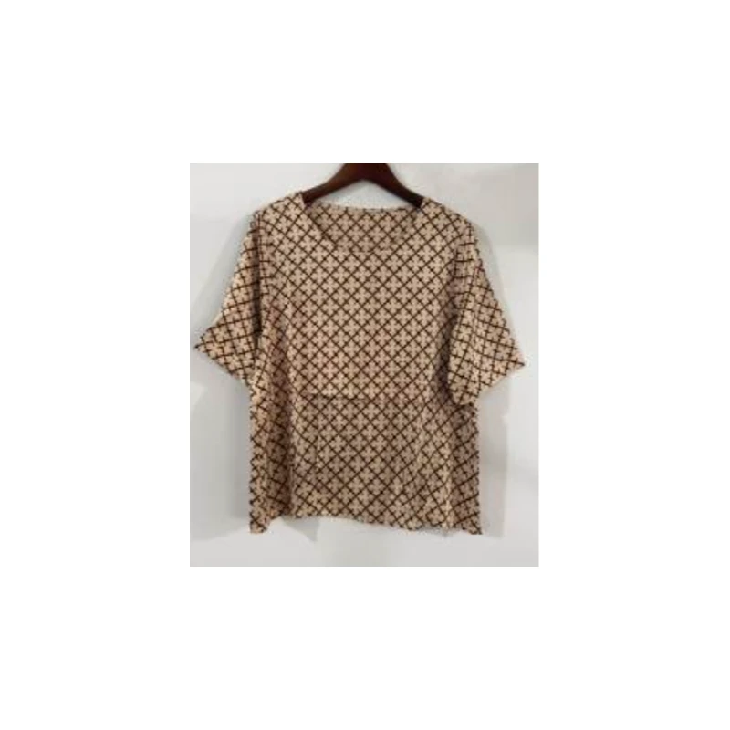 1-3358-33新款时尚小衫