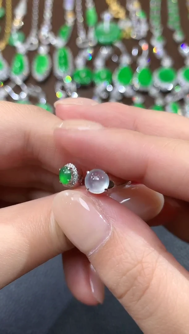 18K金镶嵌戒指翡翠C20