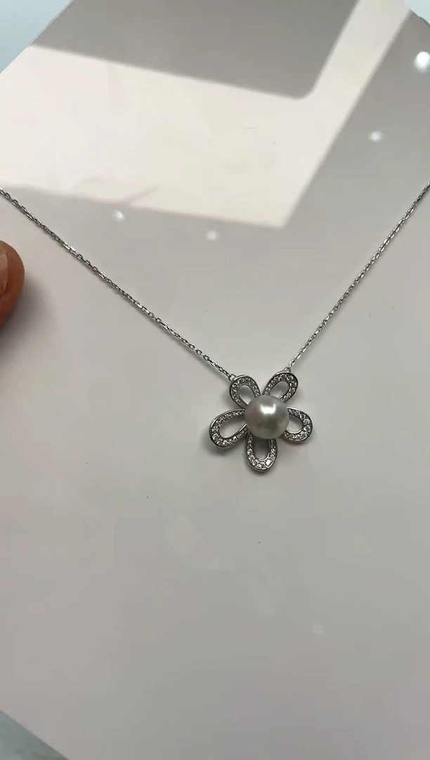 颈饰银S925镶嵌海水珍珠.