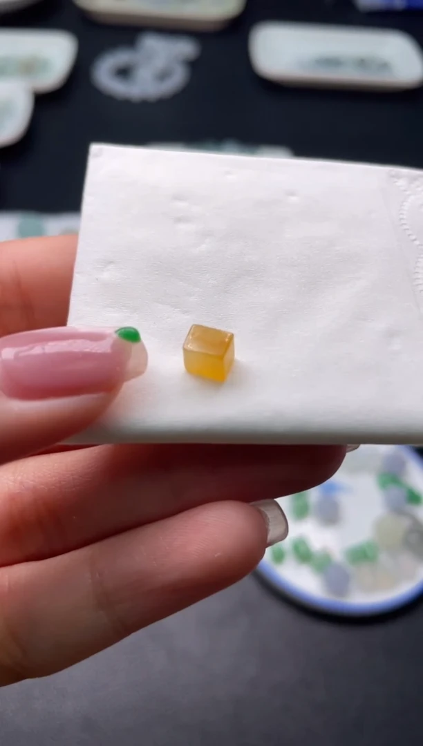 【闪购商品】翡翠颈饰未镶嵌啊A793