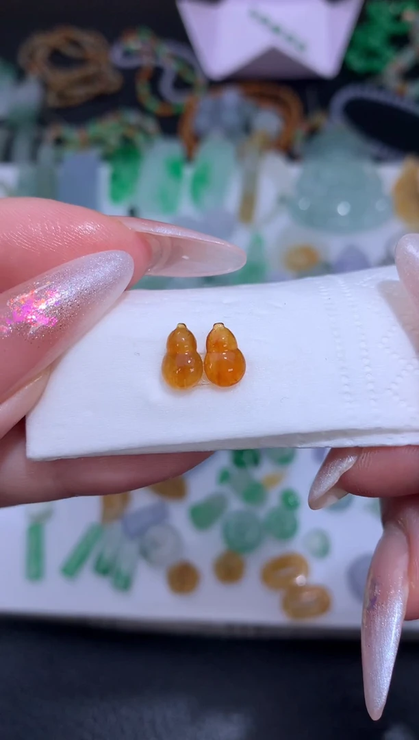 未镶嵌定制翡翠一对葫芦