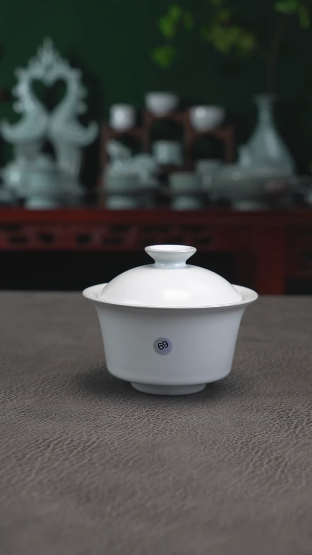 月白釉69号玛蹄盖碗大瑕简包-二