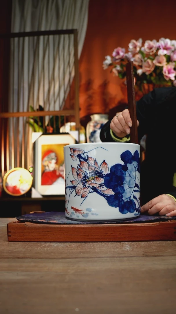 当代景德镇设计师釉下手绘陶瓷花瓶