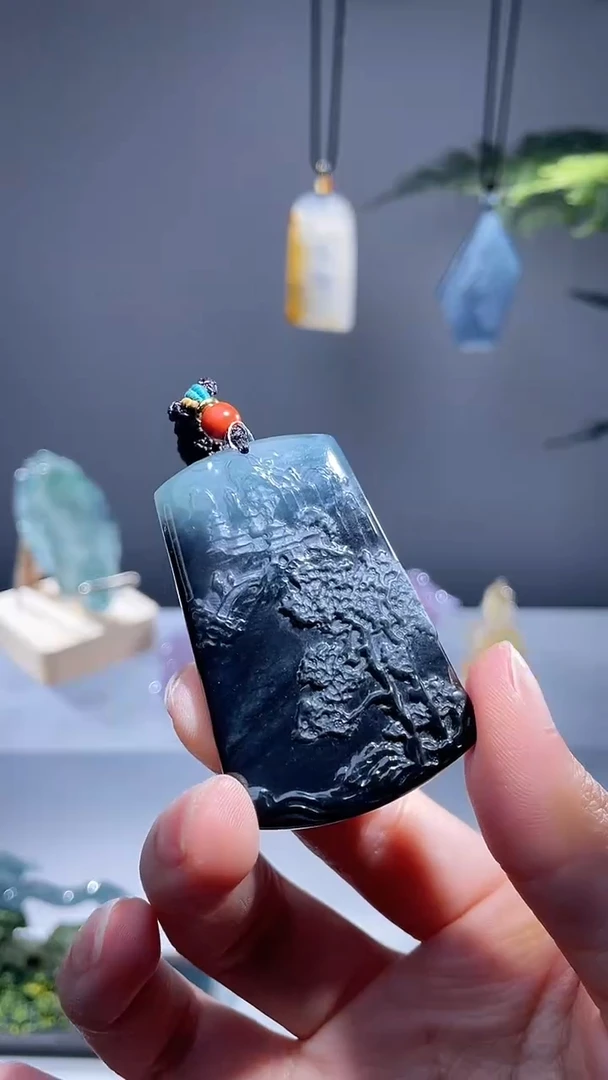 颈饰未镶嵌翡翠山水