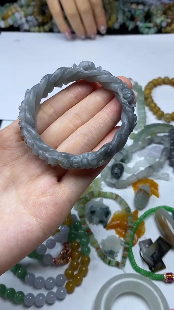 未镶嵌定制翡翠毛货定制不退不换