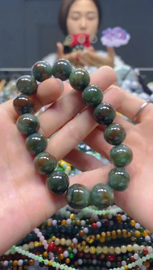 颈饰未镶嵌翡翠13MM/G/翡翠A货，一件也是批发价