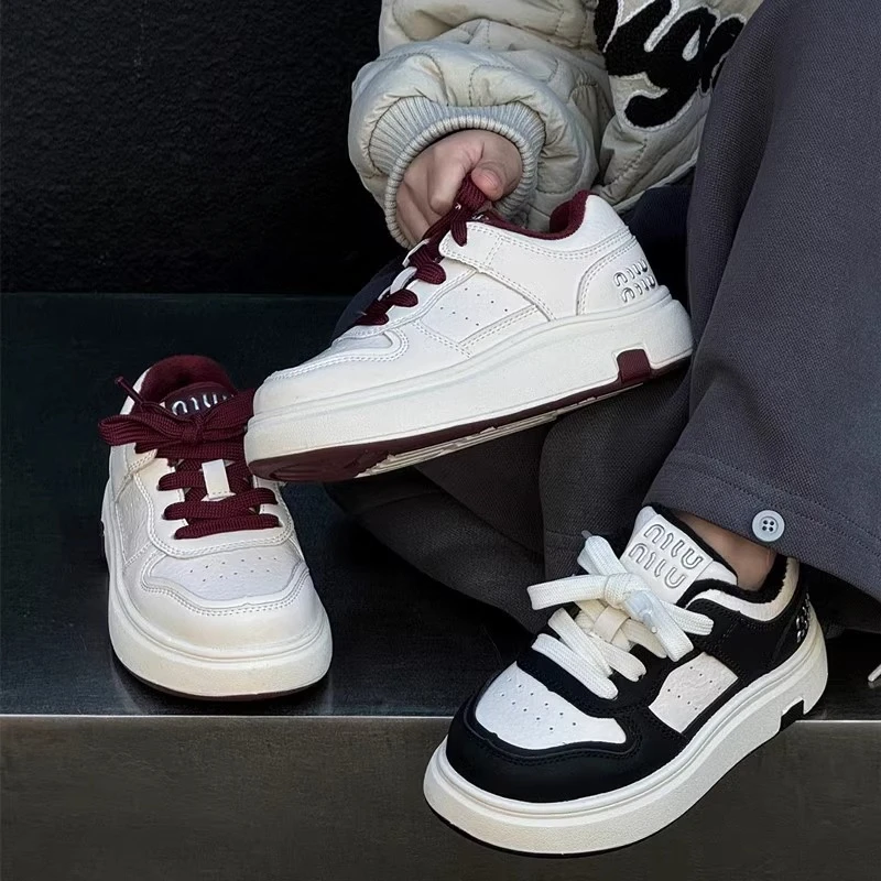 冬季2025新款亲子儿童小白鞋运动鞋男女童加绒棉鞋板鞋儿童运动鞋