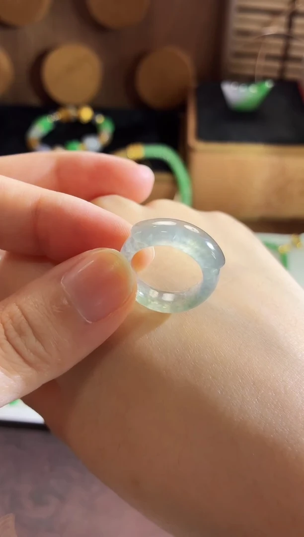 未镶嵌戒指翡翠手饰