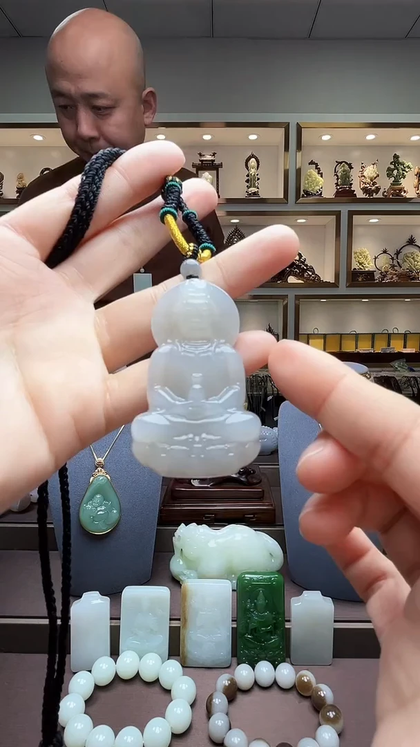 【闪购商品】和田玉颈饰未镶嵌苏