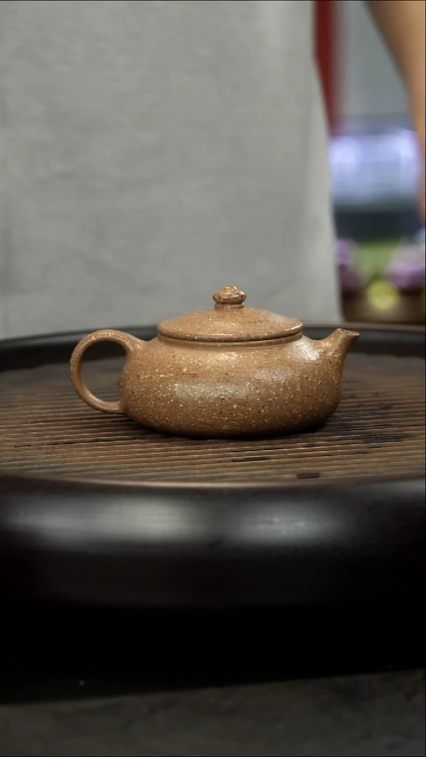 茶壶紫砂青降坡  寒江壶