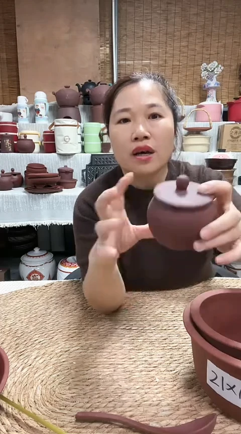 陶瑕疵色差紫砂小圆罐子