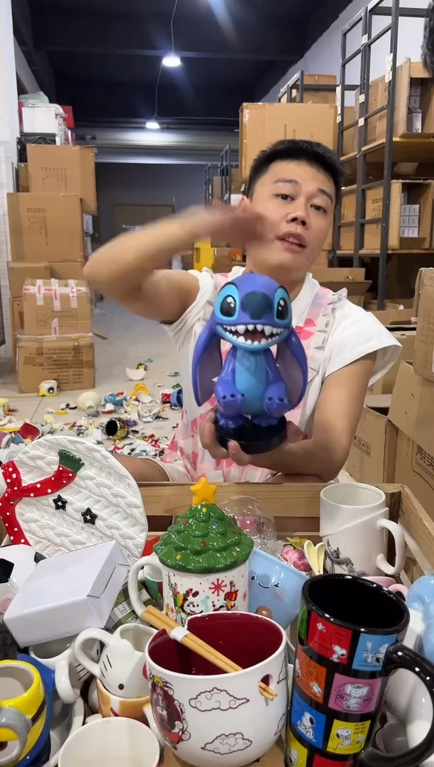瓷片史迪仔手机支架 张嘴款