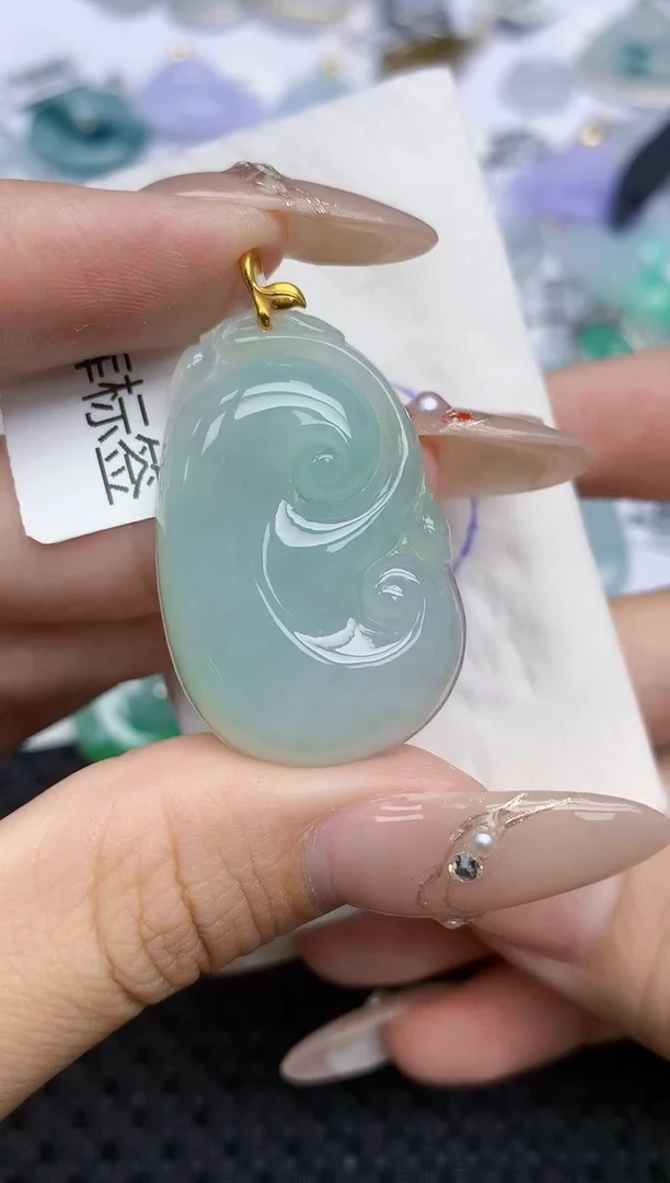 颈饰18K金镶嵌翡翠221   天然翡翠A货  百元以上9米证书费自理