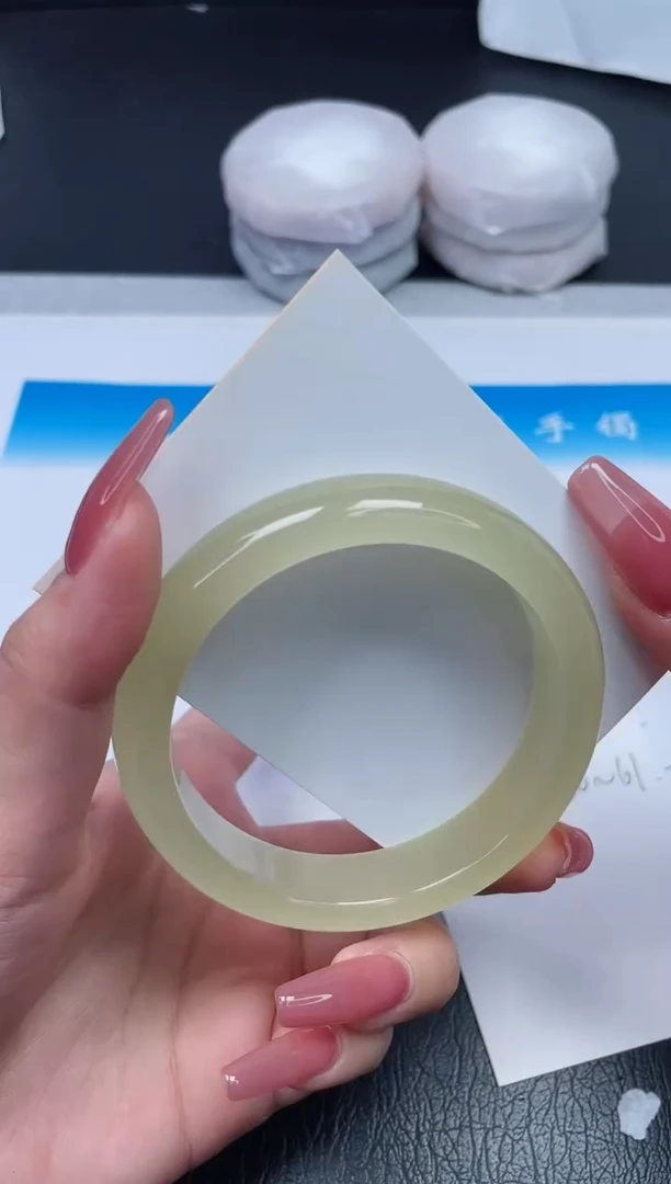 【闪购商品】石英质玉手镯未镶嵌977-60