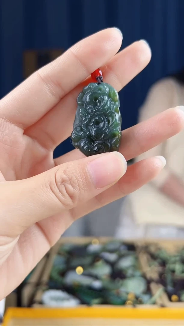 颈饰未镶嵌和田玉拍一发一，多样性发货