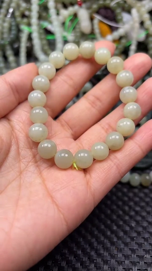 【闪购商品】和田玉颈饰未镶嵌.